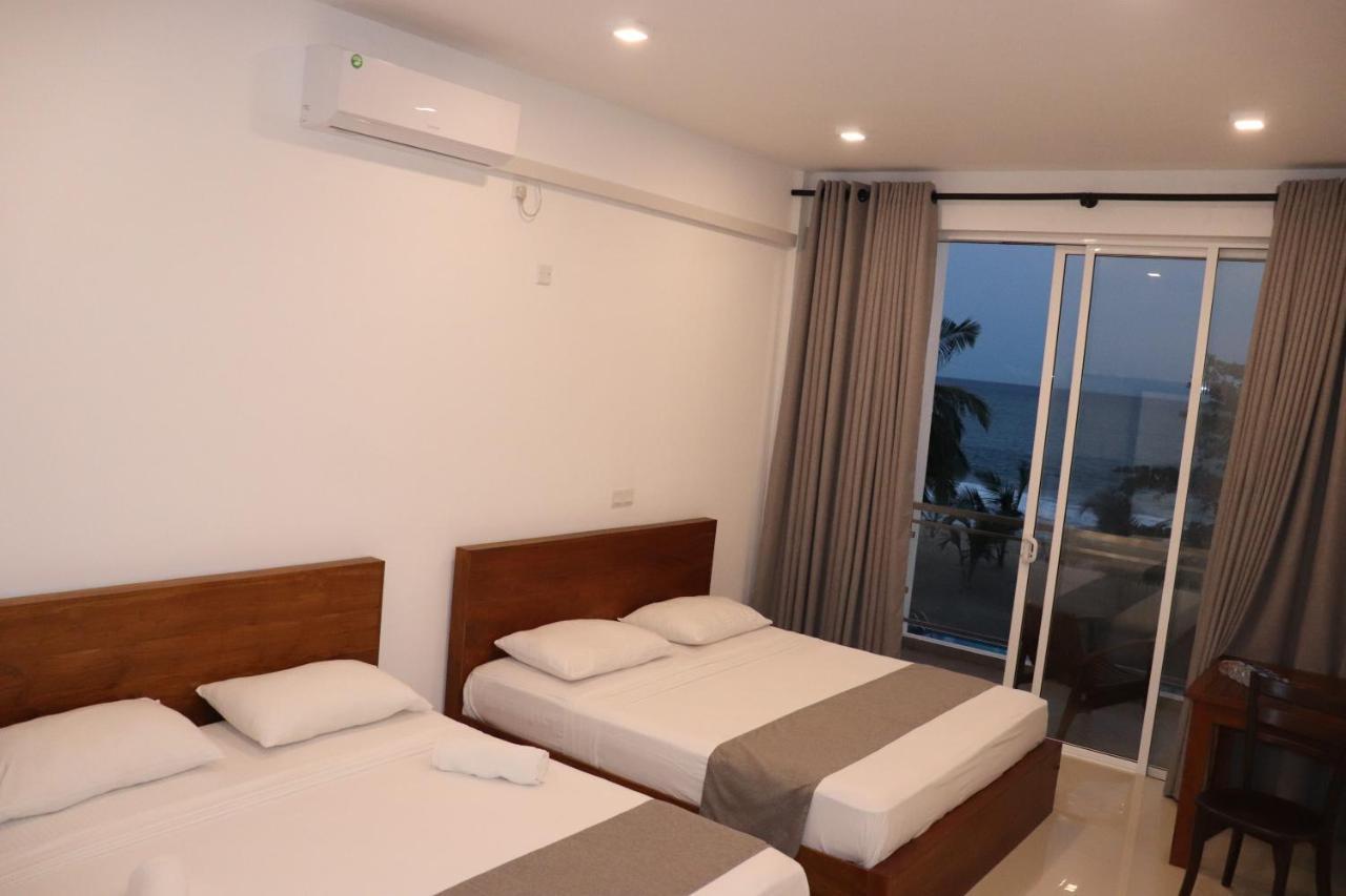 Marakolliya Beach Resort Tangalle Eksteriør bilde