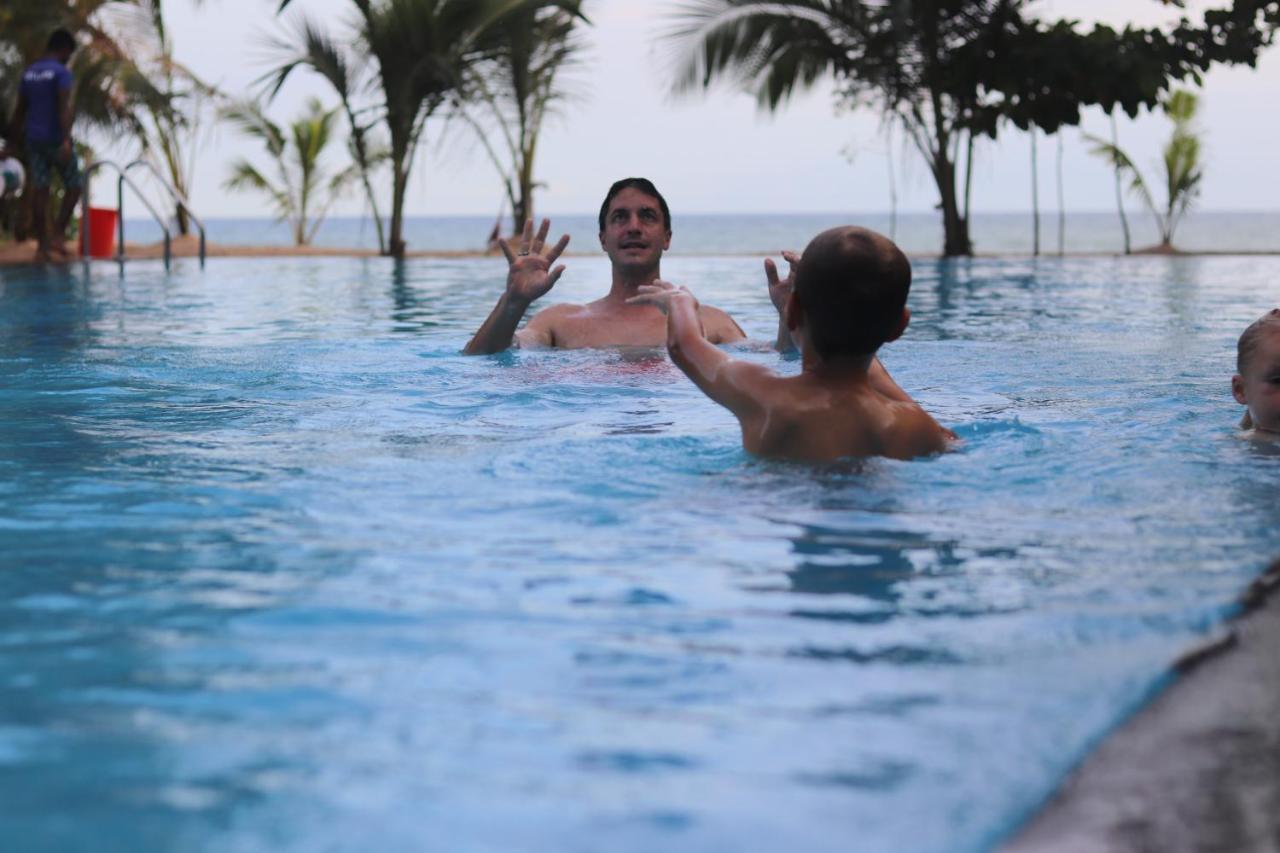 Marakolliya Beach Resort Tangalle Eksteriør bilde