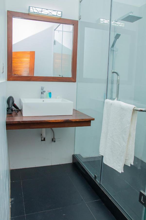 Marakolliya Beach Resort Tangalle Eksteriør bilde